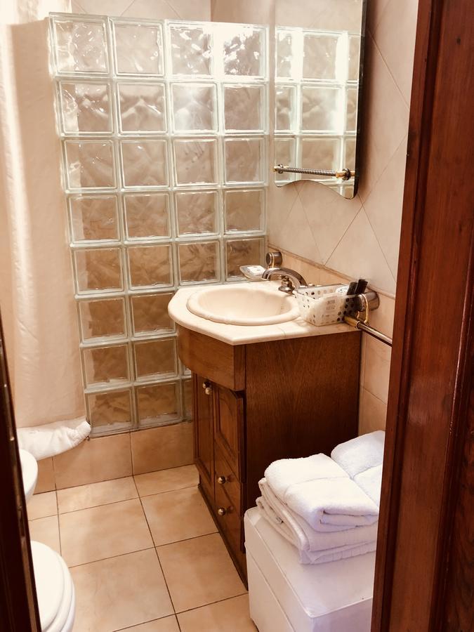 Hotel Aeropuerto Ezeiza Casa De Mr Монте-Гранде Экстерьер фото