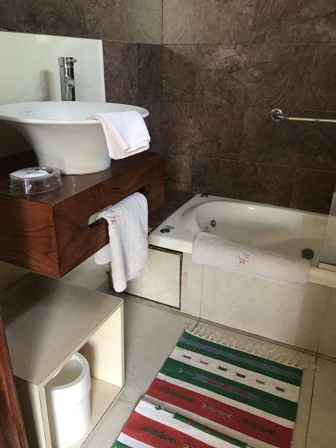 Hotel Aeropuerto Ezeiza Casa De Mr Монте-Гранде Экстерьер фото